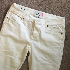 CAbi SLIMMING WHITE JEANS
